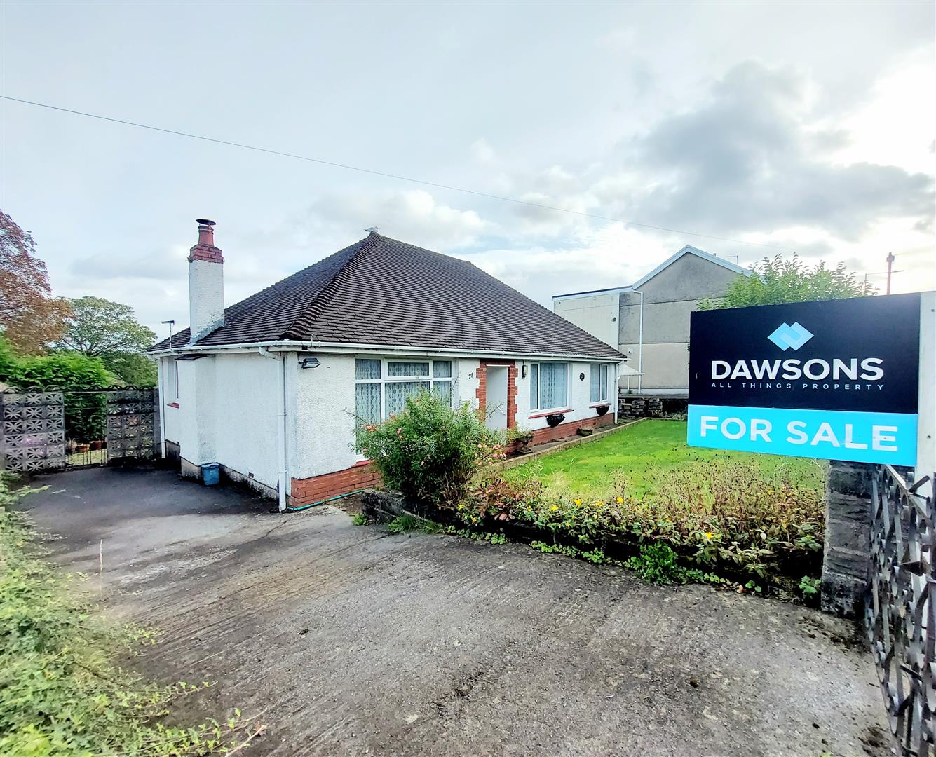 Victoria Road, Waunarlwydd, Swansea, SA5 4SX